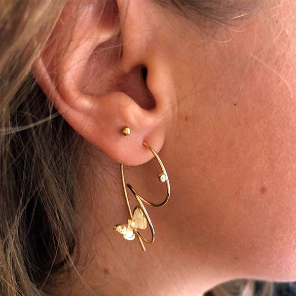 Øreringe - "Fly" med sommerfugl og brillanter