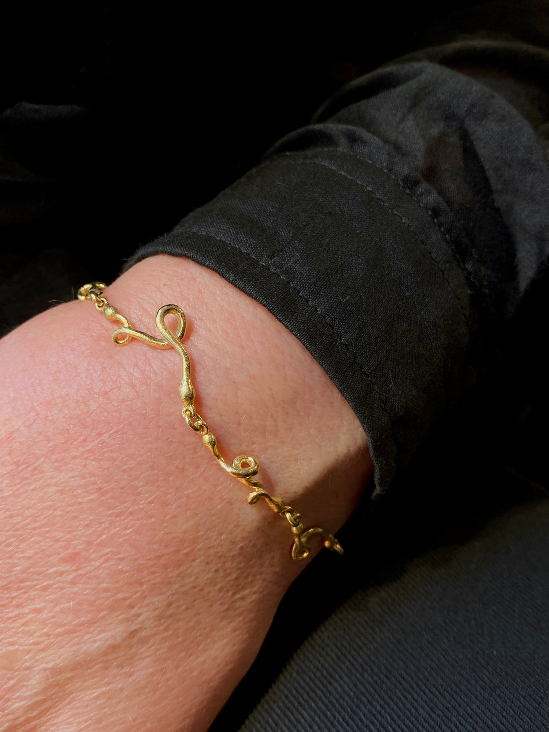 Armbånd - Stort krølle 18 kt guld