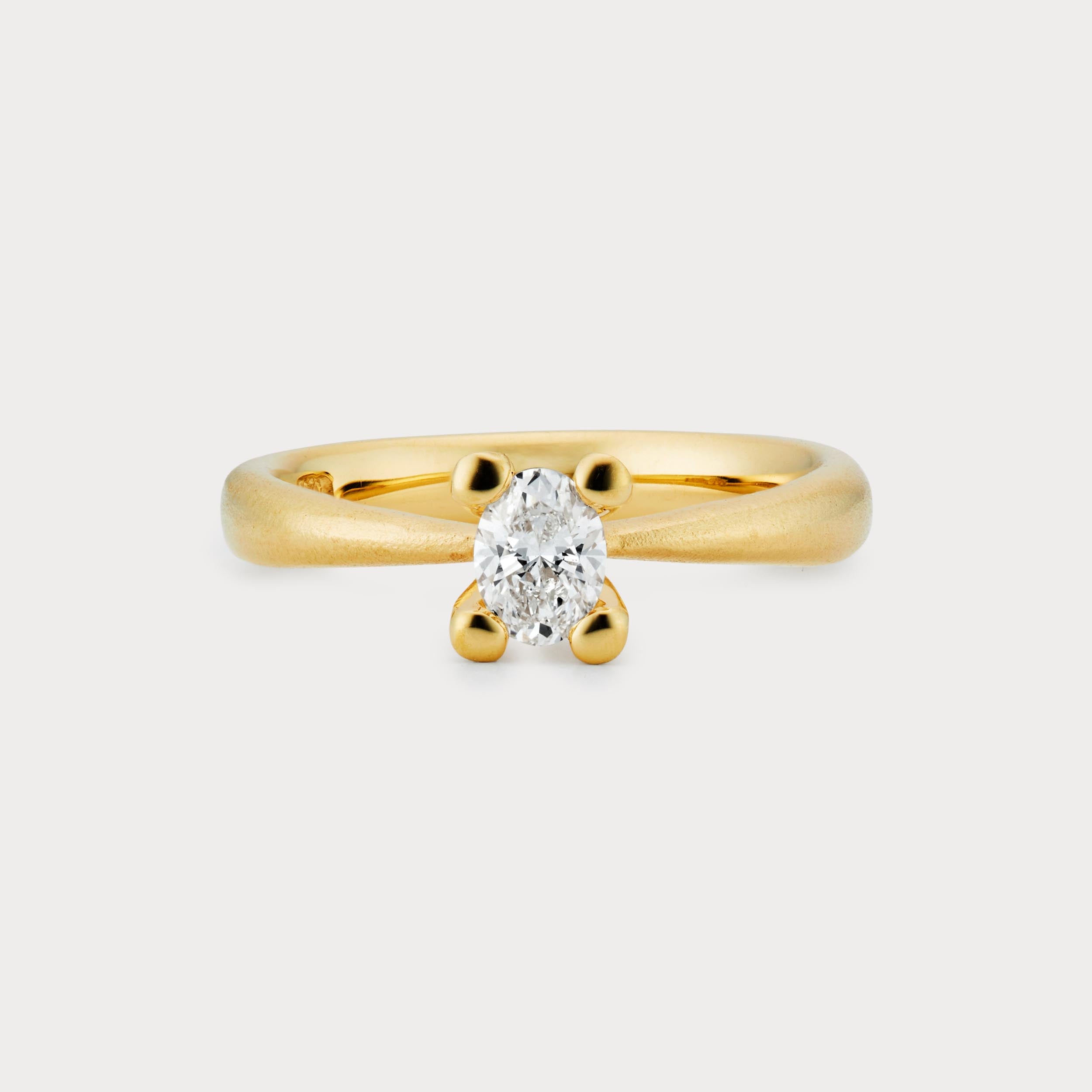 Ring - &