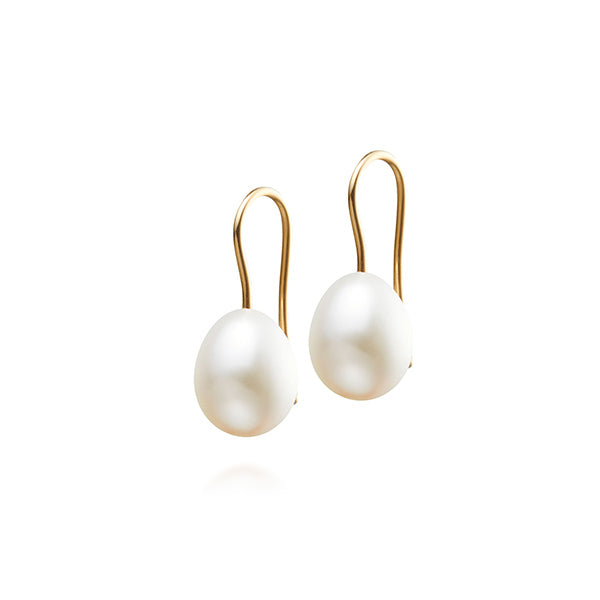 Guld ørebøjler med hvide perler