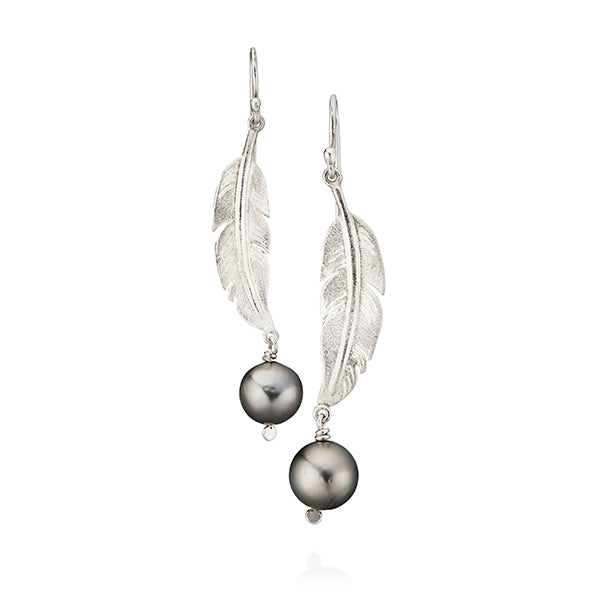 Øreringe i sølv med pocahontas og tahiti perler